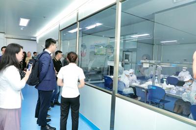 鉑燕超級工廠發布會舉行